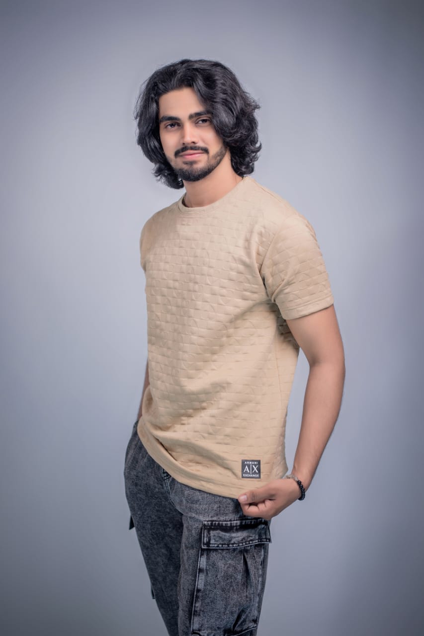Armani Exchange Logo Geometric Textured T-Shirt for Men - Beige - Image 5