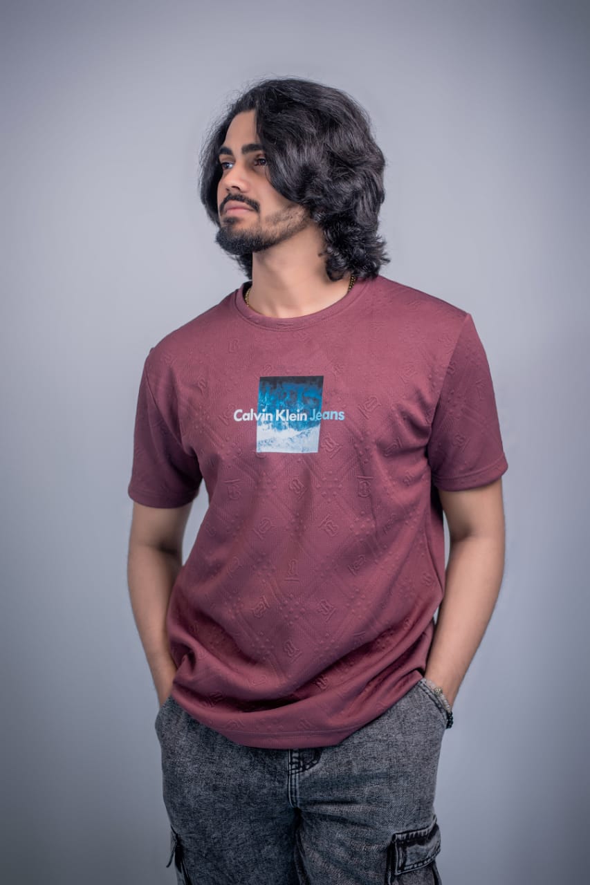 Calvin Klein Jeans Embossed Logo T-Shirt - Maroon