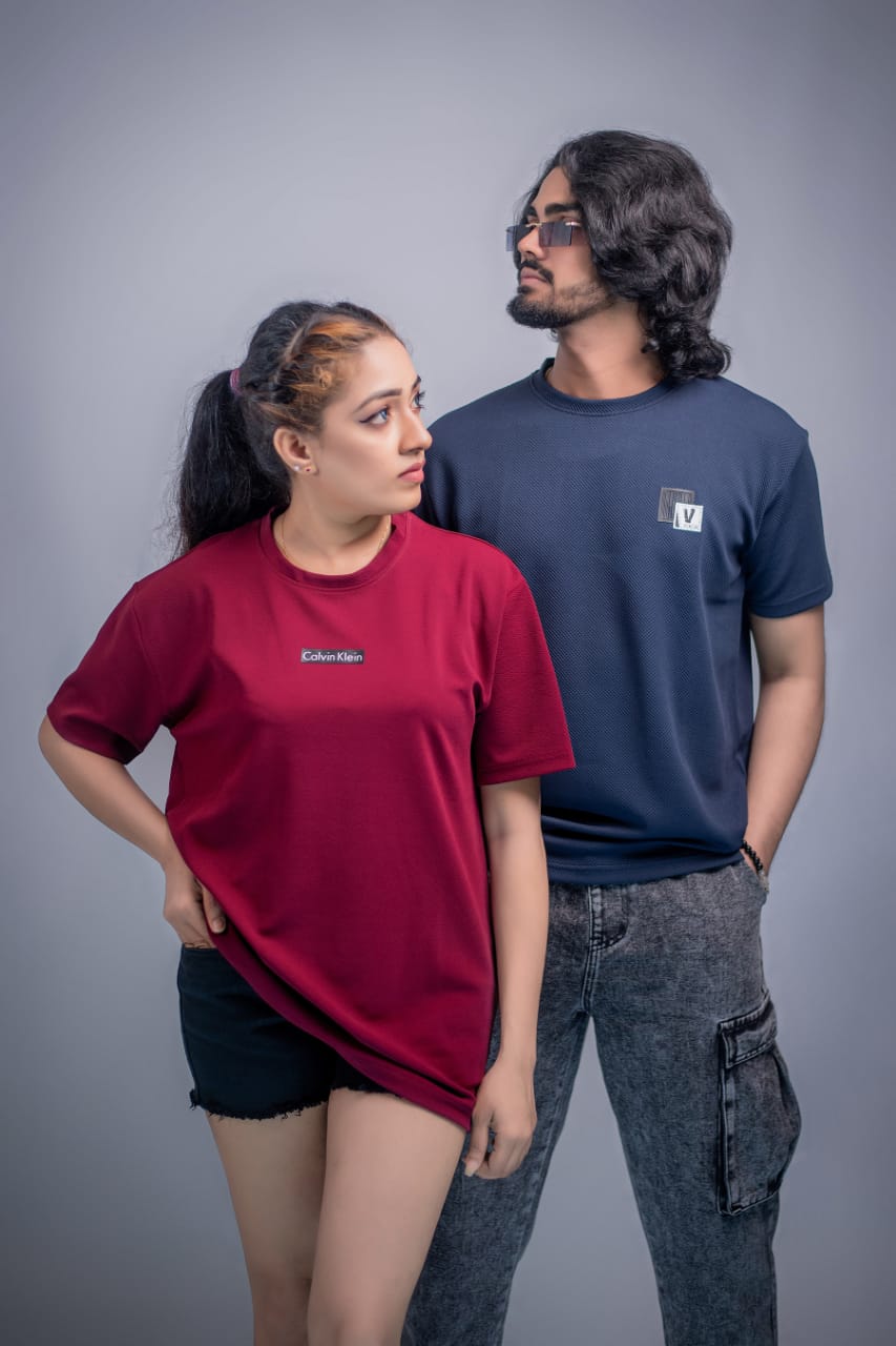 Calvin Klein Small Logo T-Shirt for Women - Maroon - Image 4